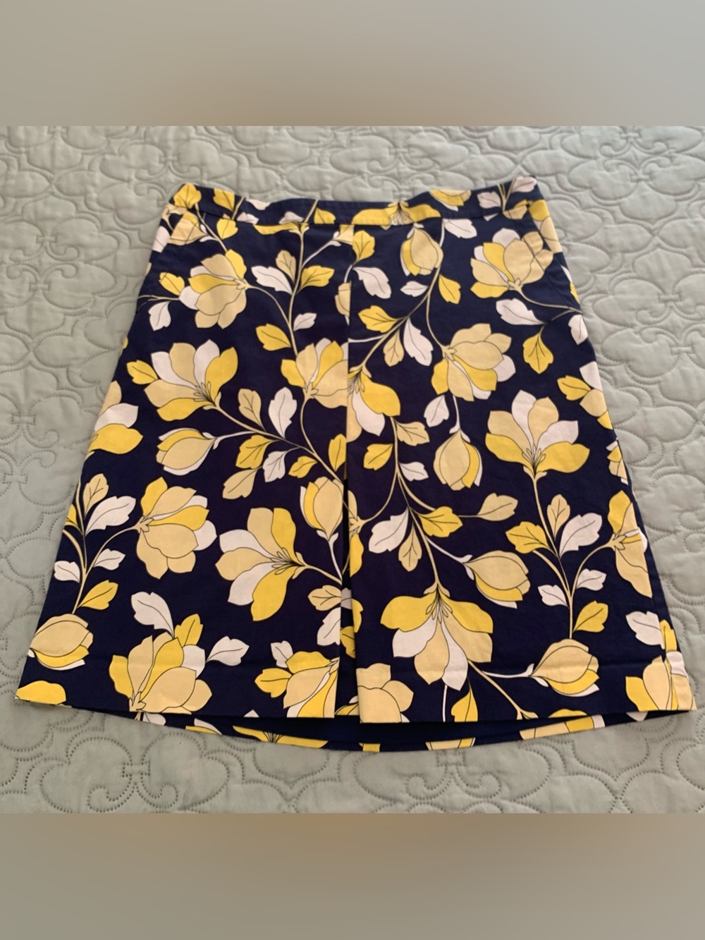 Talbots Petites Floral A-Line Skirt 14P Navy Blue Yellow Magnolia Lined Stretch